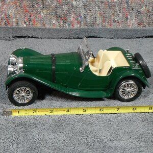 VINTAGE 1937 JAGUAR SS100 1/18 SCALE PART PLASTIC PART DIE-CAST METAL BY BBURAGO